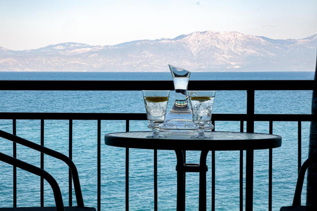 Riviera Hotel غزيلوكاسترون المظهر الخارجي الصورة